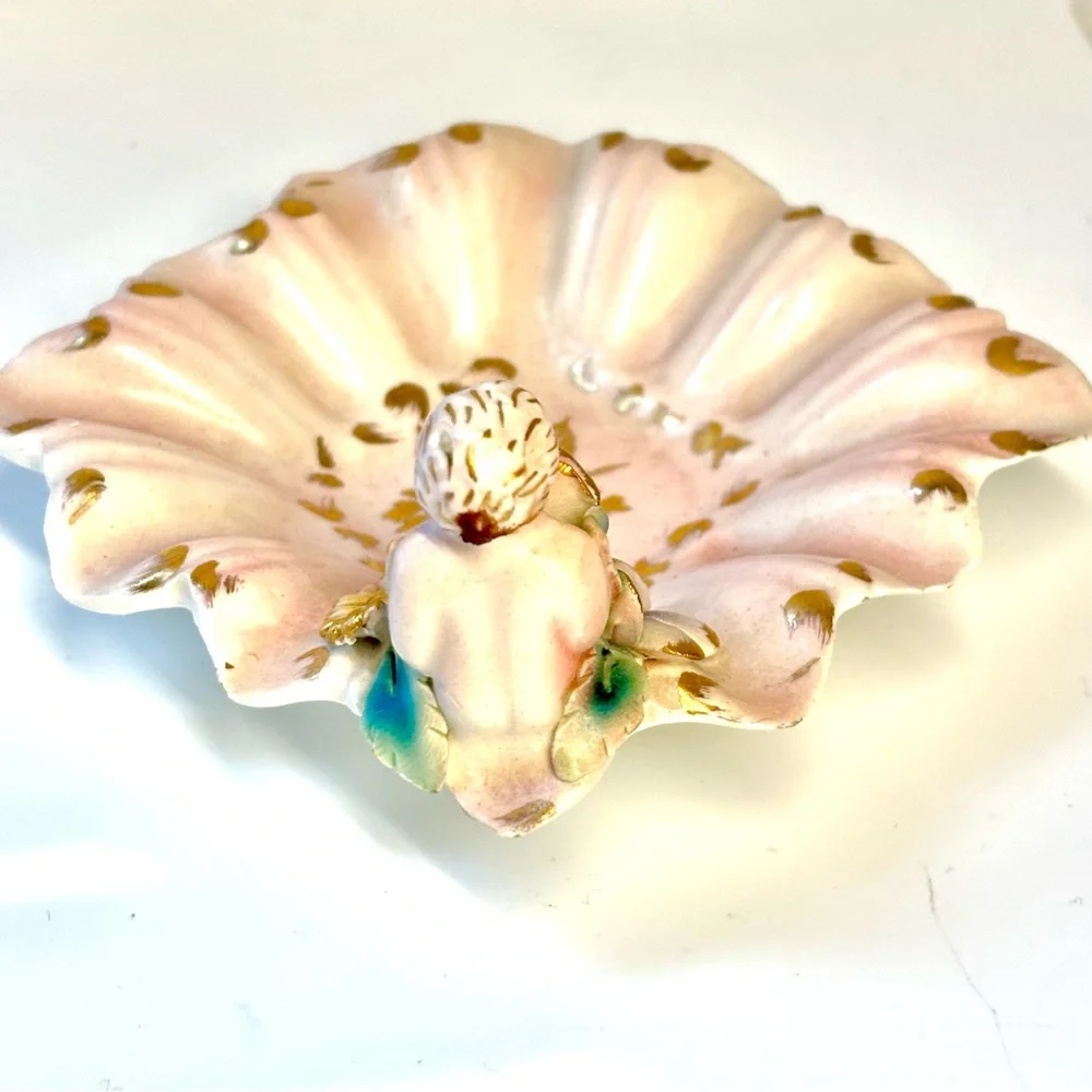 Art Nouveau Vintage Dainty 3-D Cherub with flowers Trinket Dish From Italy